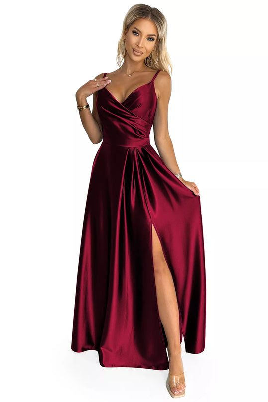 299-13 CHIARA elegantiška maksi ilgio atlasinė suknelė be petnešėlių – BORDO