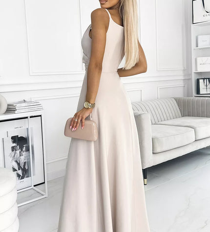 299-6 CHIARA elegantiška maxi suknelė be petnešėlių – SMĖLIO spalvos
