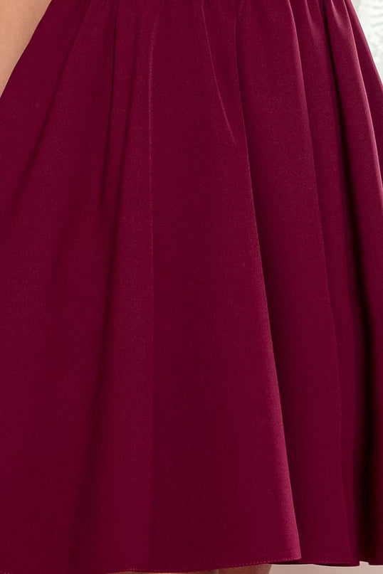 307-3 POLA suknelė su raukiniais ties iškirpte – BORDO