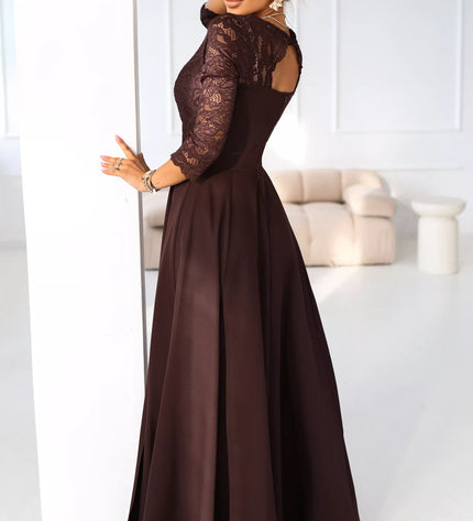 309-14 AMBER Elegantiška ilga nėriniuota suknelė su skeltuku – šokoladinė