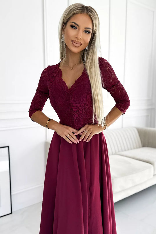 309-9 AMBER elegantiška ilga maksi suknelė su nėrinių iškirpte – BORDO