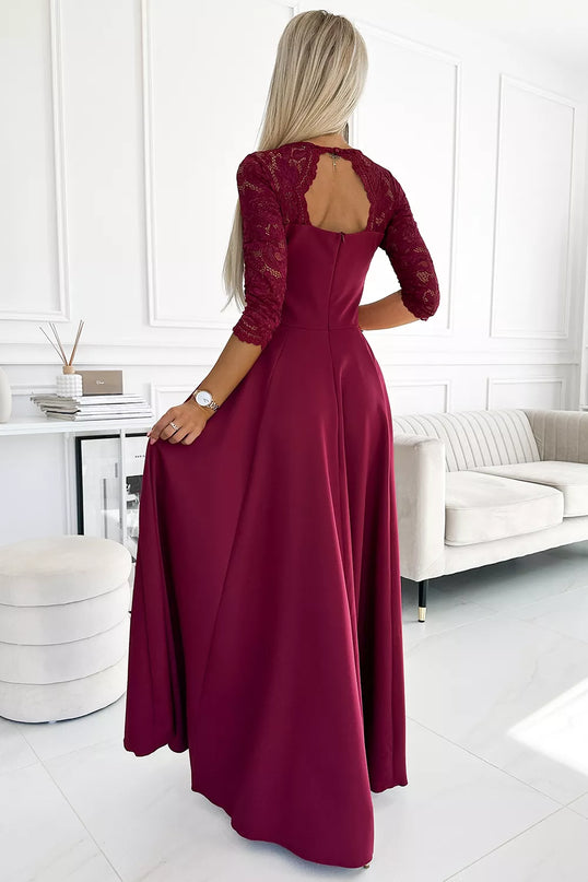 309-9 AMBER elegantiška ilga maksi suknelė su nėrinių iškirpte – BORDO