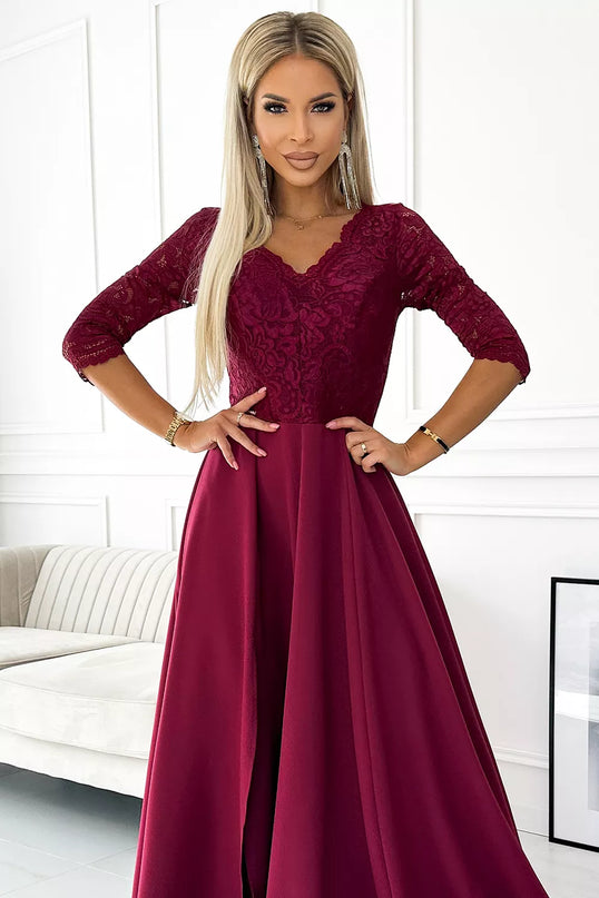 309-9 AMBER elegantiška ilga maksi suknelė su nėrinių iškirpte – BORDO