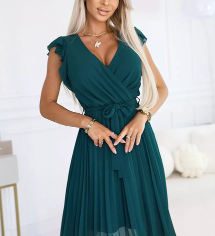 374-8 POLINA klostuota suknelė su iškirpte ir raukiniais – žalia
