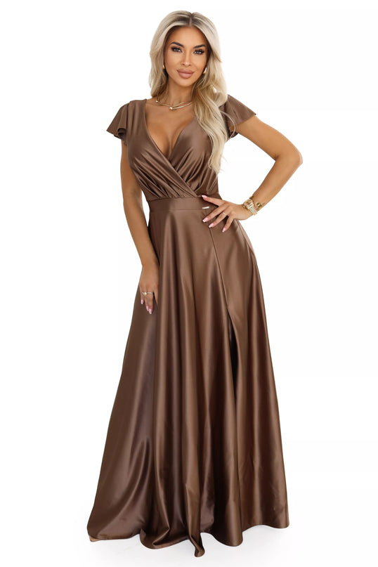 411-14 CRYSTAL Ilga satinė suknelė su iškirpte - Mocha Mousse