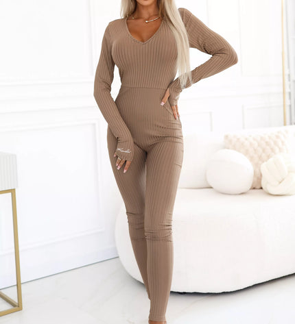 619-1 Patogus ir elegantiškas briaunotas moteriškas kombinezonas su iškirpte - Mocha Mousse spalvos