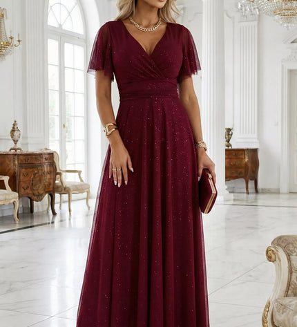 635-5 MELANIA ilga, blizganti suknelė su iškirpte ir trumpomis rankovėmis – bordo spalvos