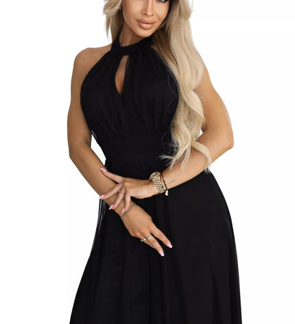 662-2 Elegantiška vakarinė maksi halter suknelė su tiuliu ir surišimu ties liemeniu – juoda